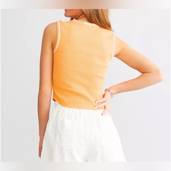 Fitz + Eddi Ribbed Henley Crop Tank | Mock Orange Raw Edge Top | Size XL - Picture 3 of 10